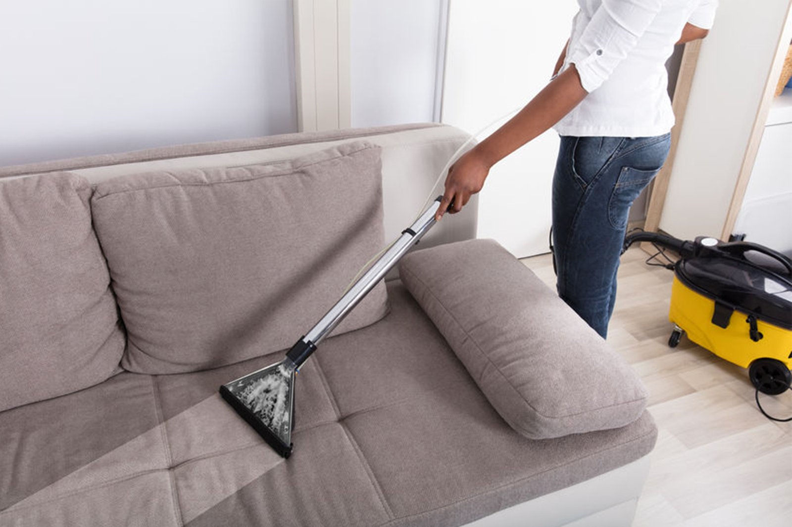 sofa deep cleaning